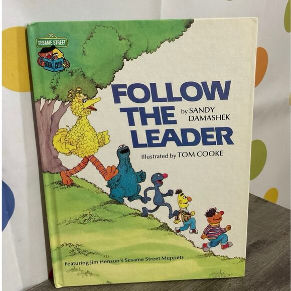 1981 Follow The Leader Sesame Street Book - Picture 1 of 9